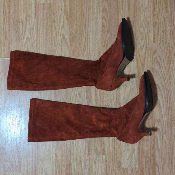 Marina Rinaldi Red Suede Knee High Boots 38 US 7.5 Fall Staple Designer - Picture 2 of 5